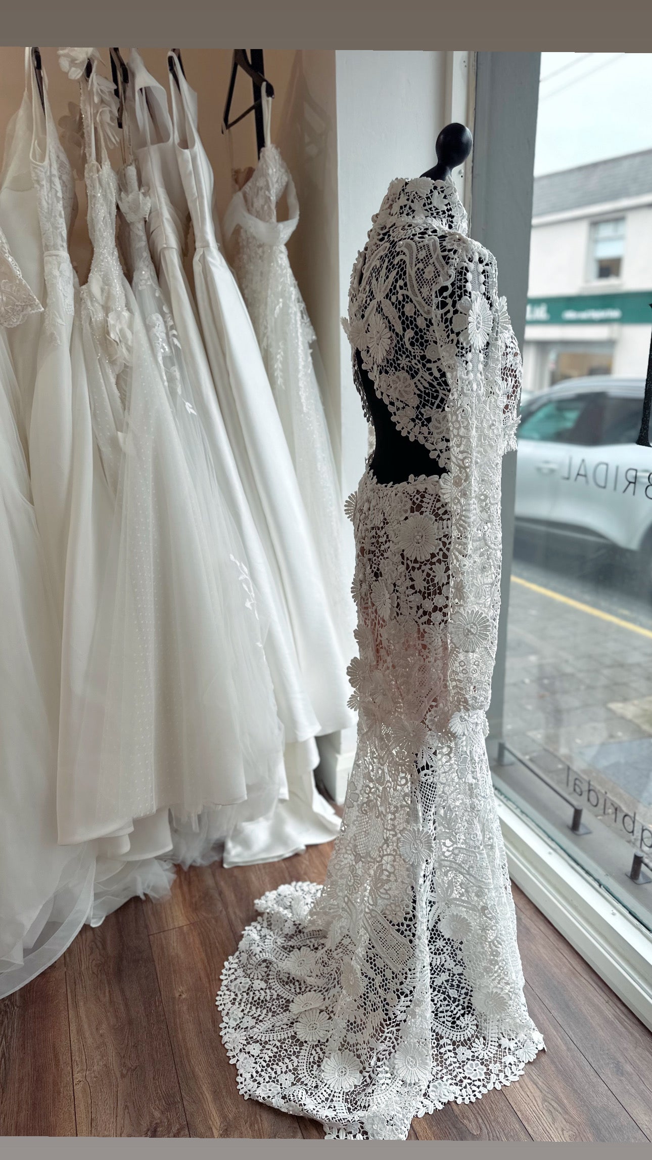 Helen O'Connor - Enchanted - Bridal size 8