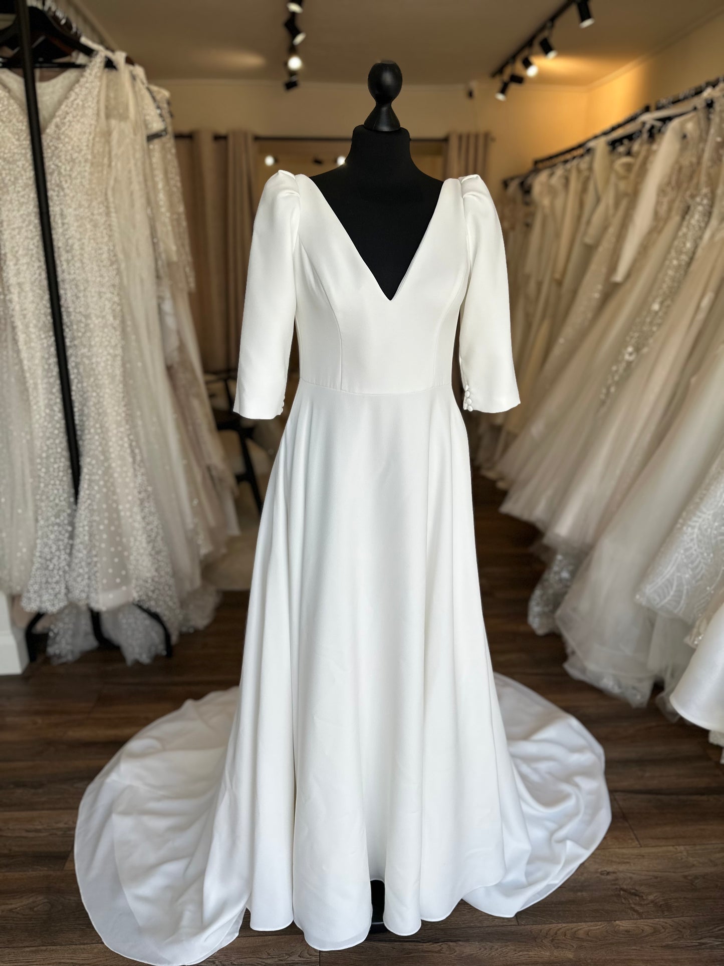 Mikaella - 2381 - Bridal size 10