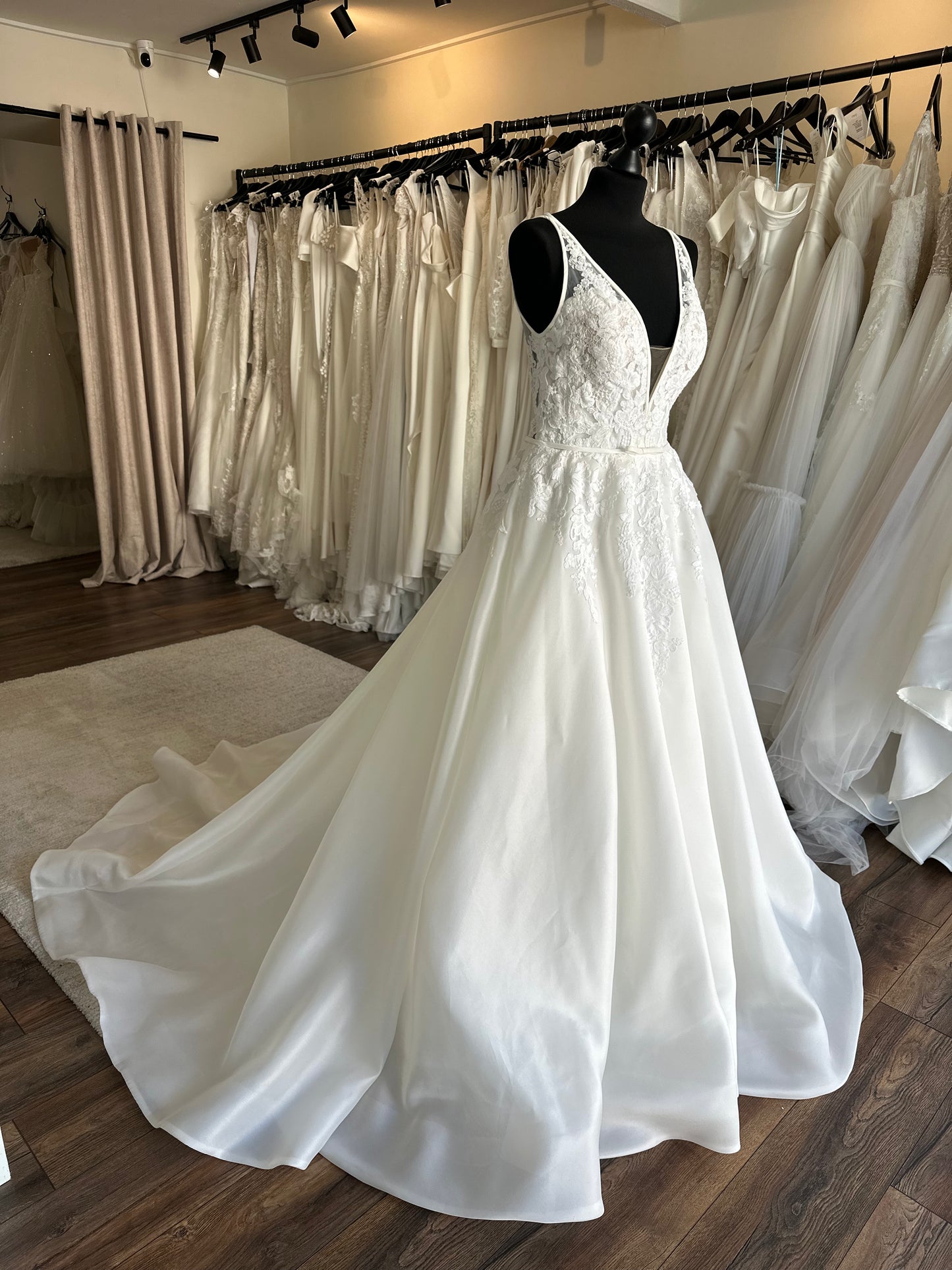 Pronovias - Elis - Bridal size 12