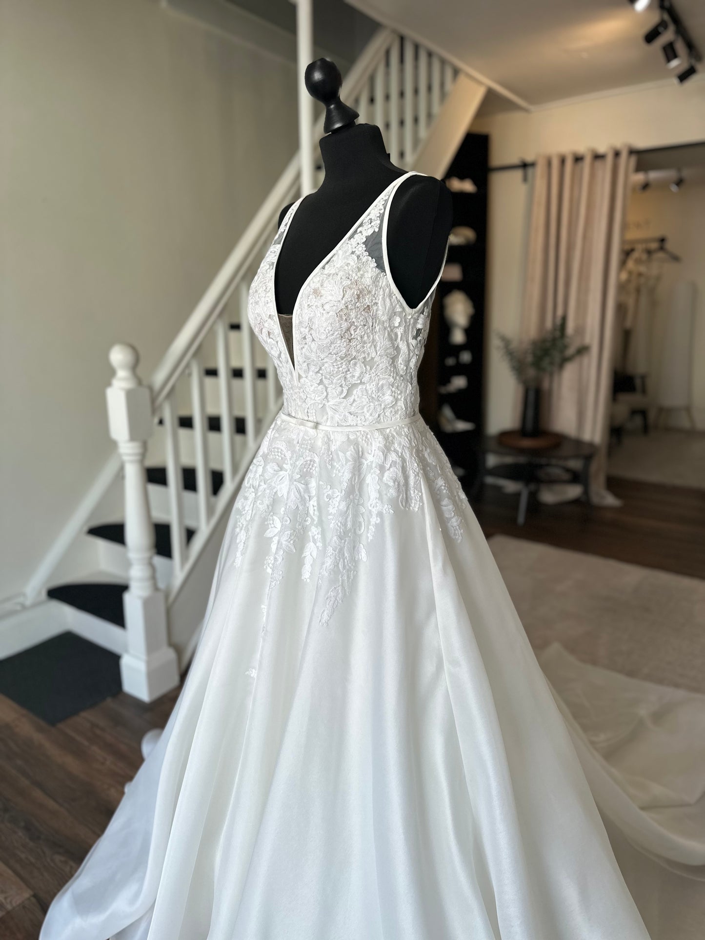 Pronovias - Elis - Bridal size 12