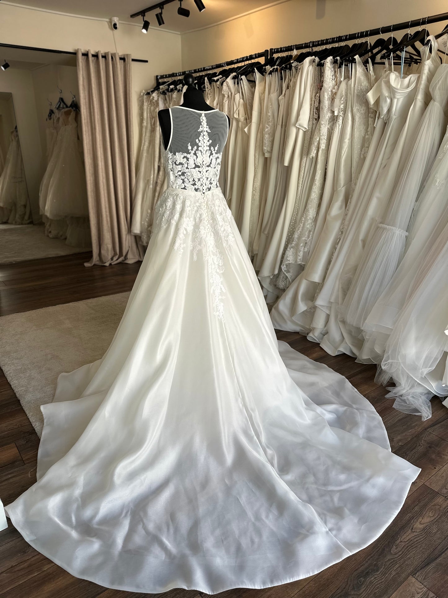 Pronovias - Elis - Bridal size 12