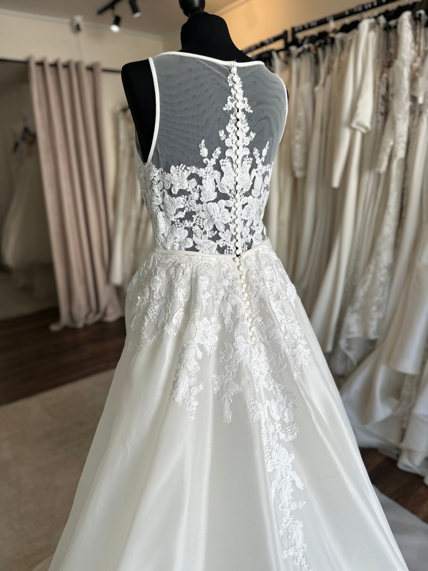 Pronovias - Elis - Bridal size 12