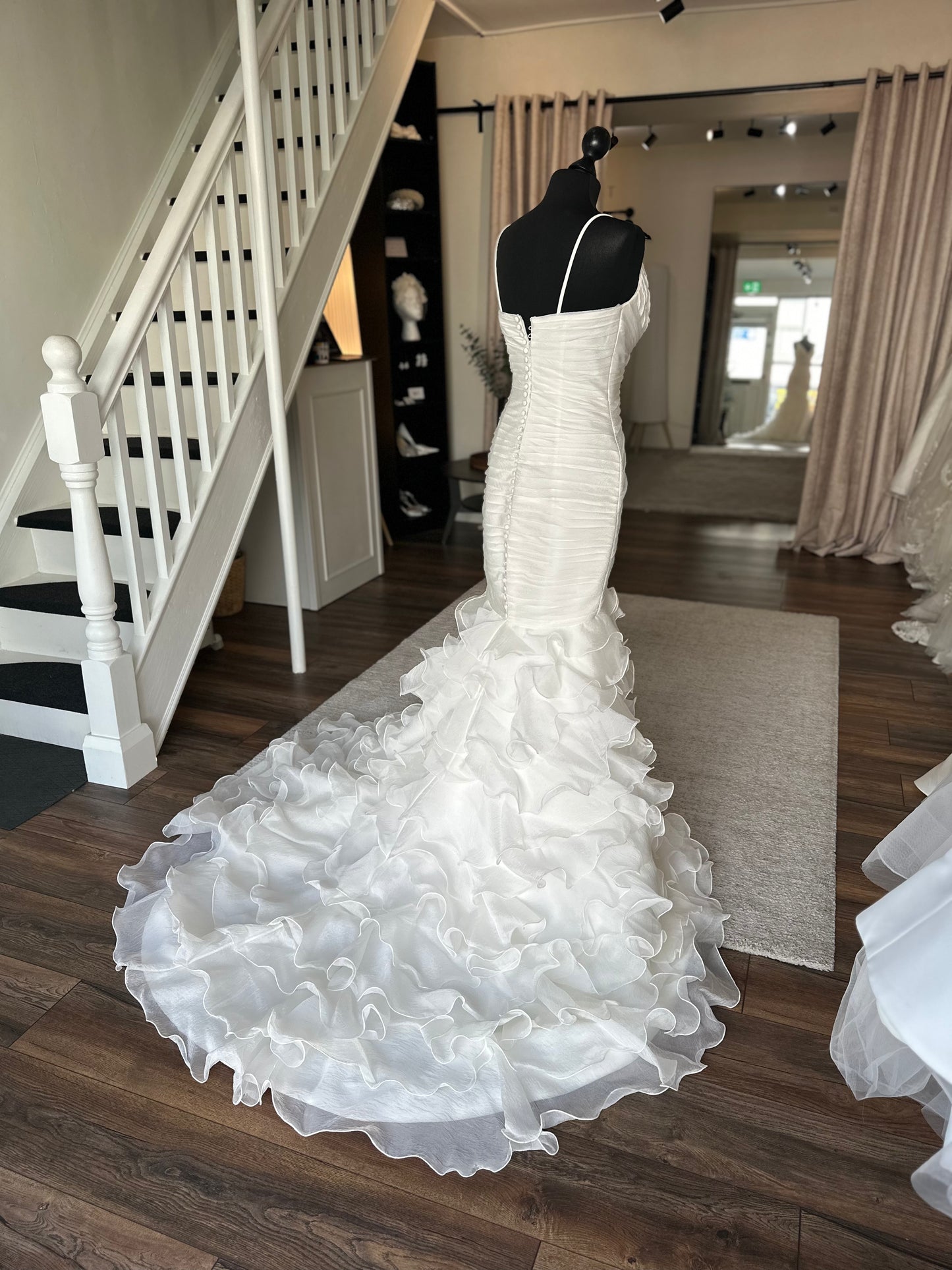 Pronovias - Galante - Size 8