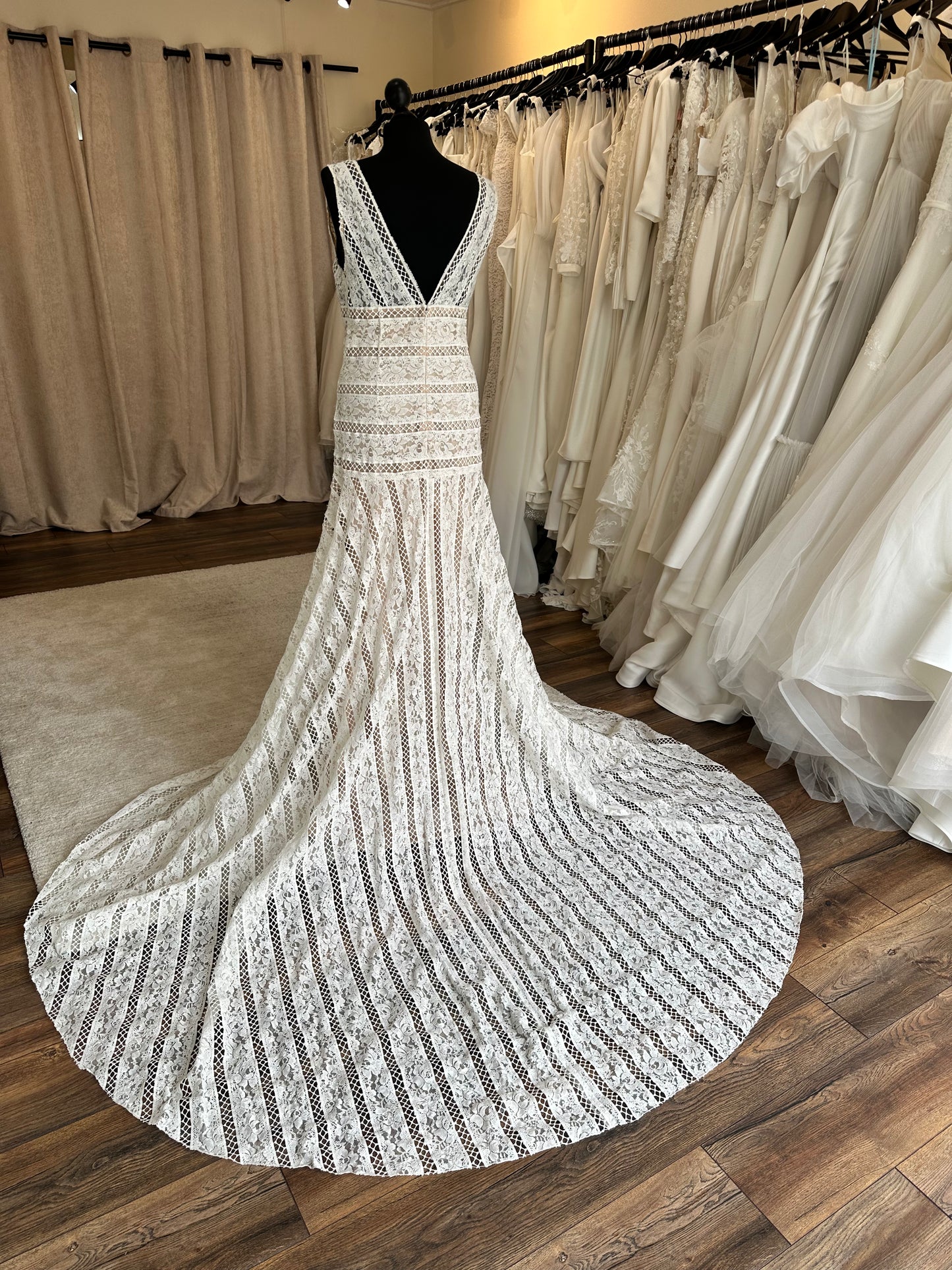Gemy Maalouf - 1238 - Bridal size 12