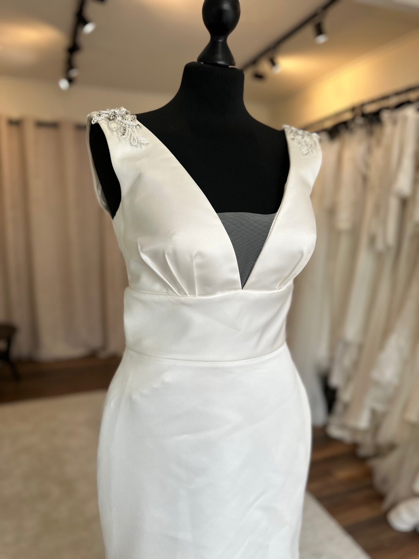 Pronovias - Vega- Bridal Size 10