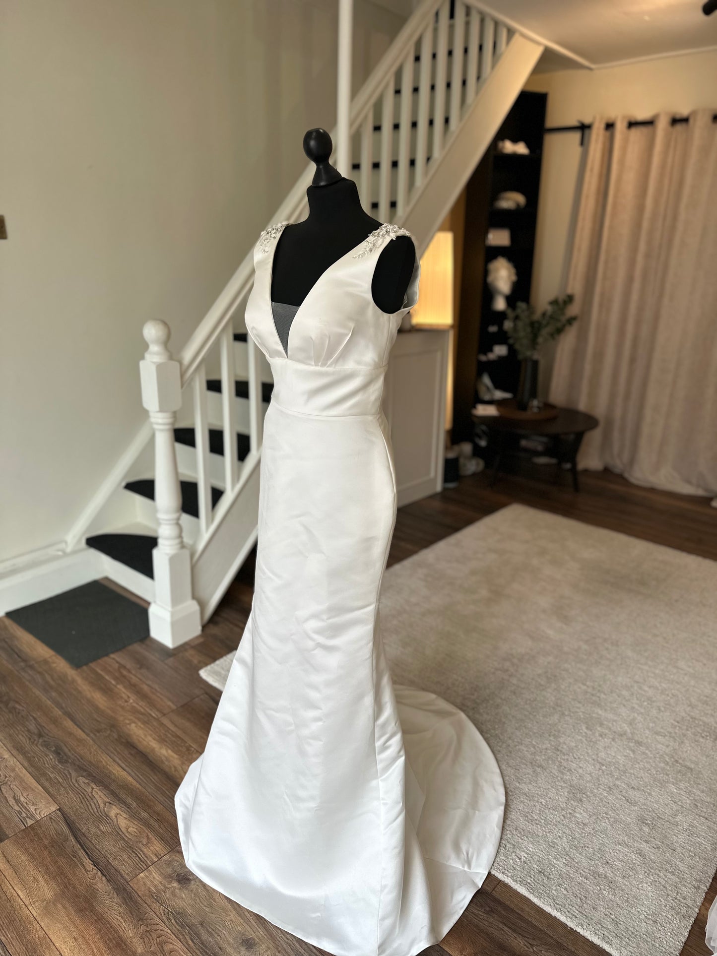 Pronovias - Vega- Bridal Size 10