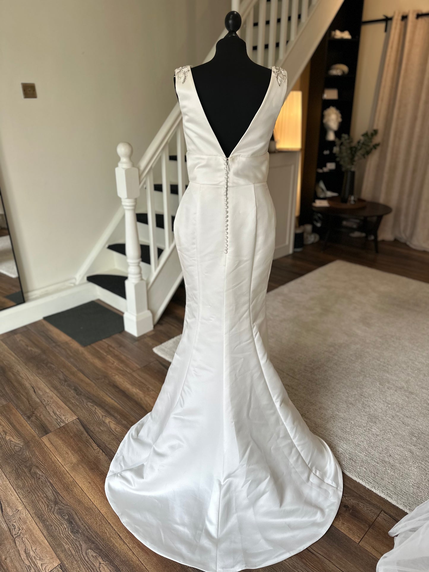 Pronovias - Vega- Bridal Size 10