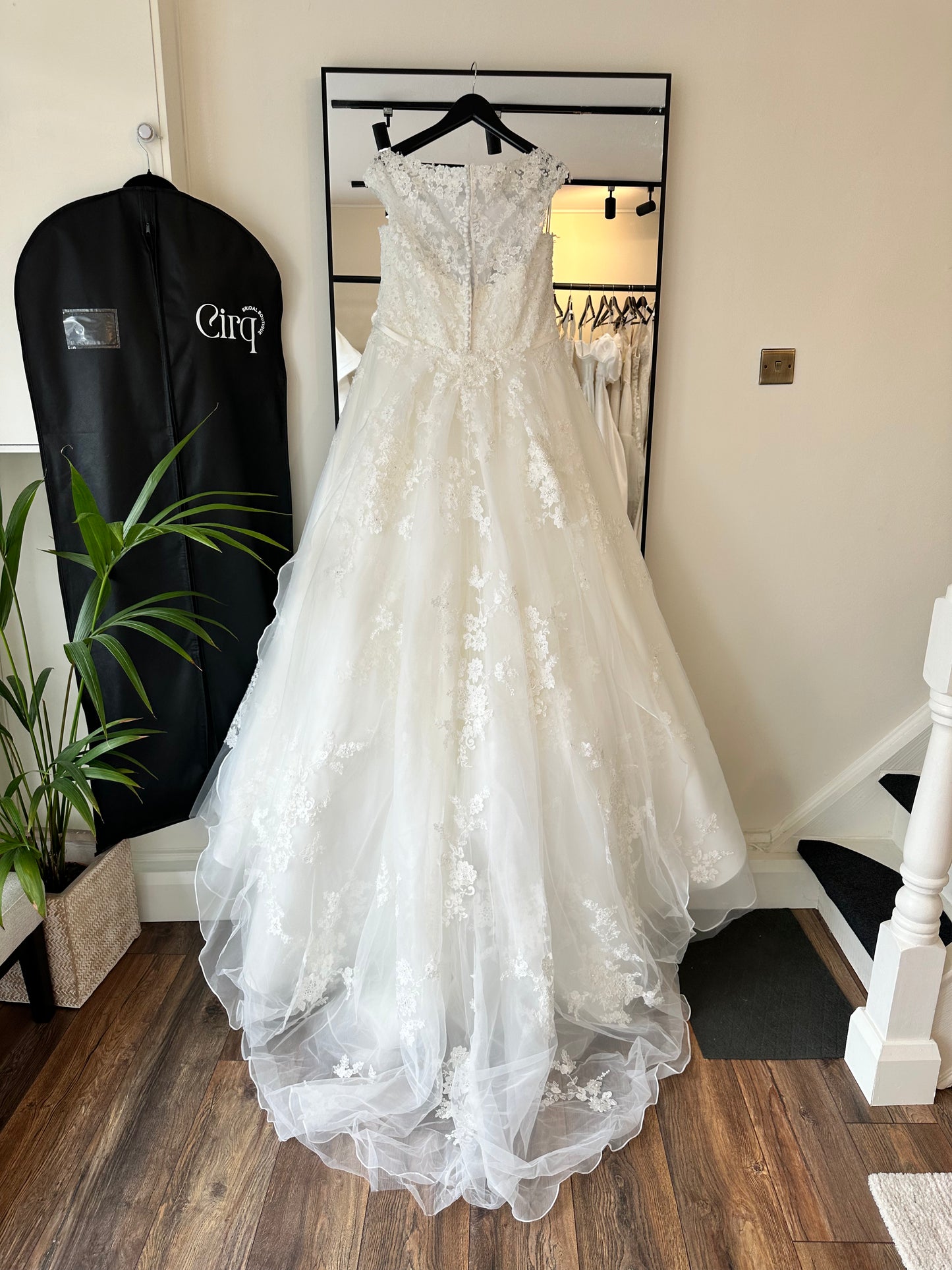 Ronald Joyce - Robyn + detachable train - Bridal size 22