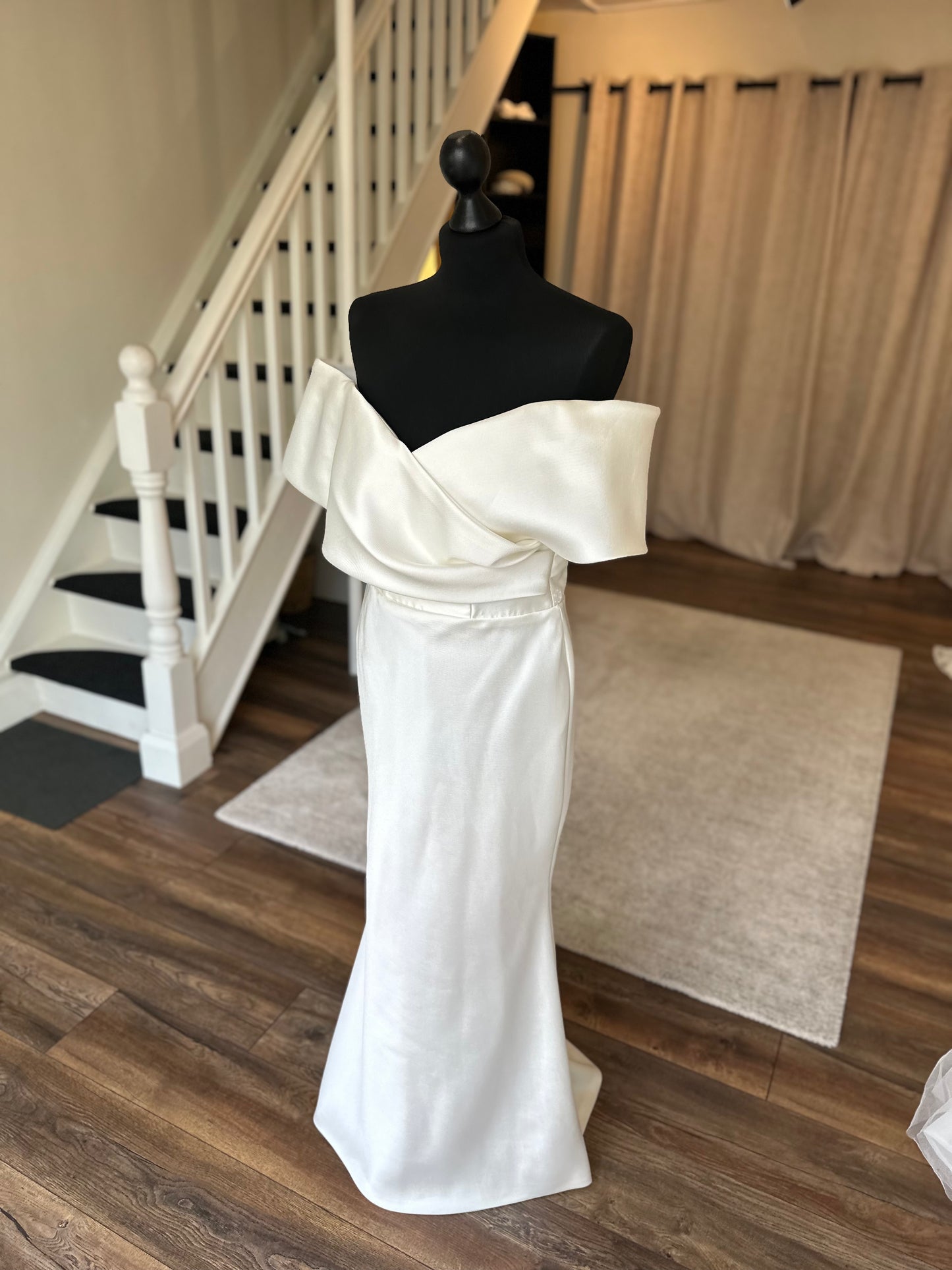 Eva Lendel - Jess + Overskirt - Bridal size 8