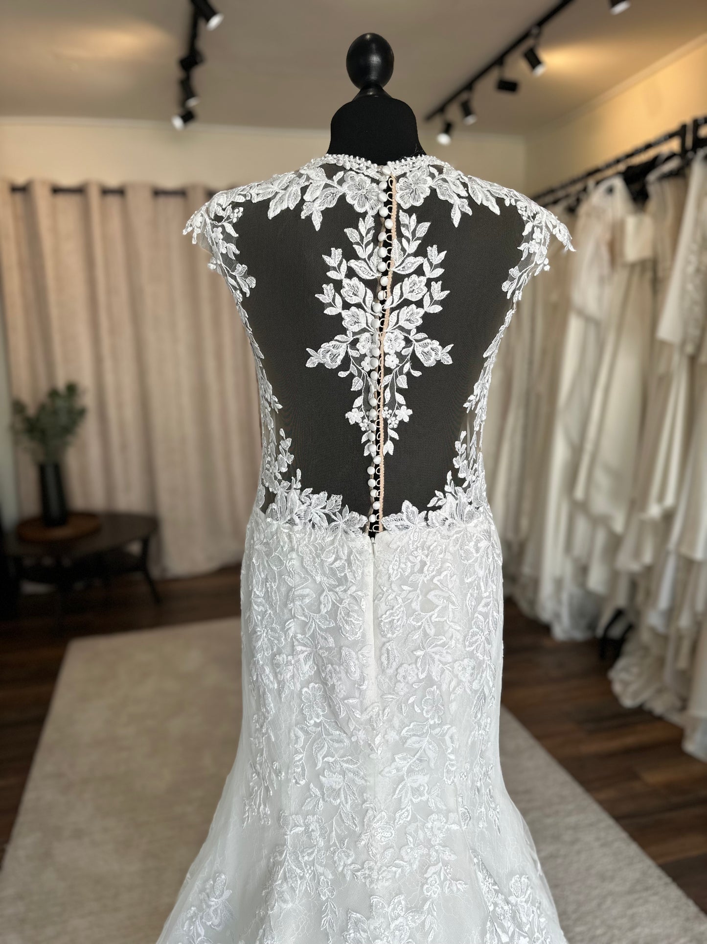Demetrios - 1143 - Bridal size 14