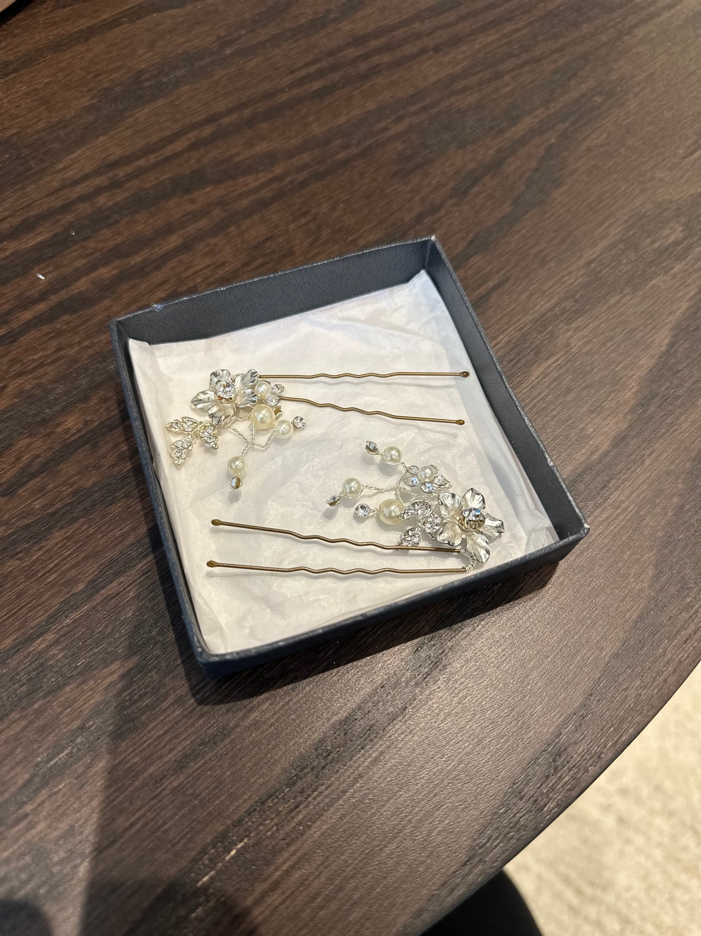 Bridal headbands and headpieces