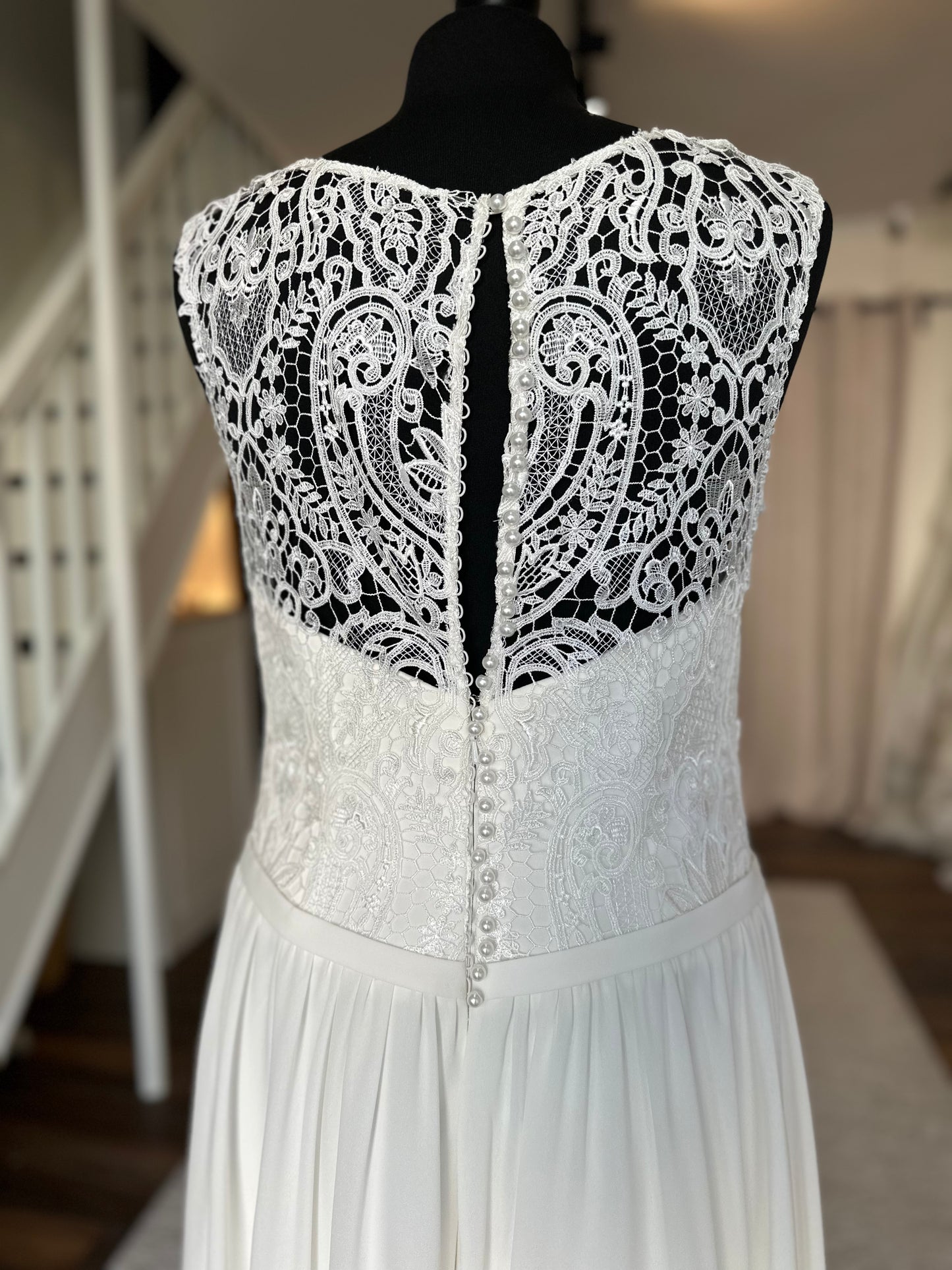 Margarett - Bridal size 16