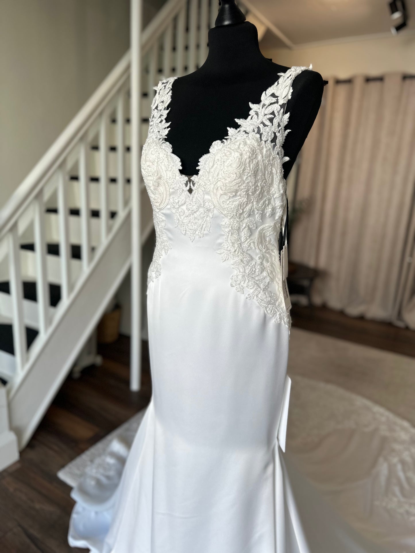 Pronovias San Patrick - Agosto - Bridal size 12