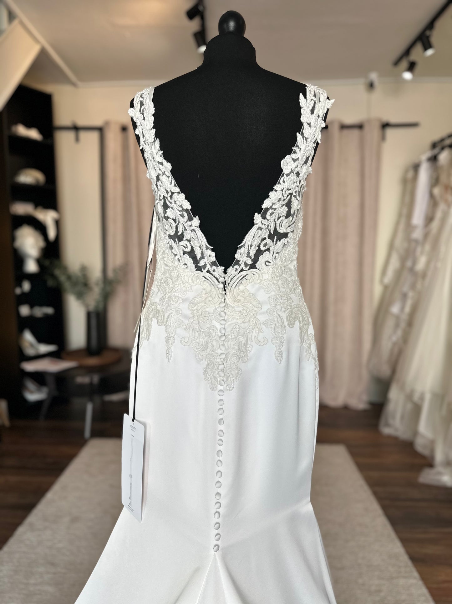 Pronovias San Patrick - Agosto - Bridal size 12