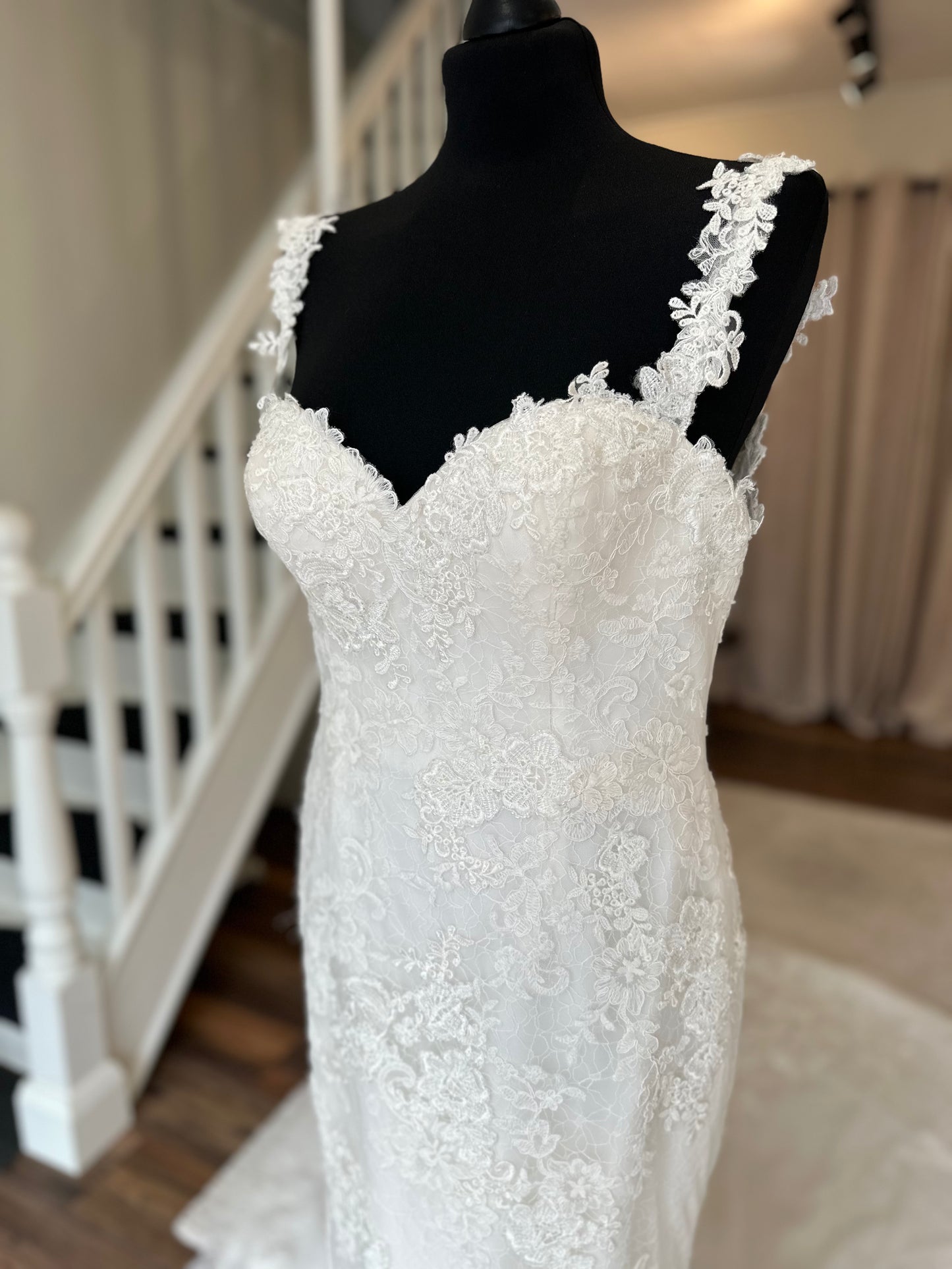 Modeca - Beautiful - Bridal size 10
