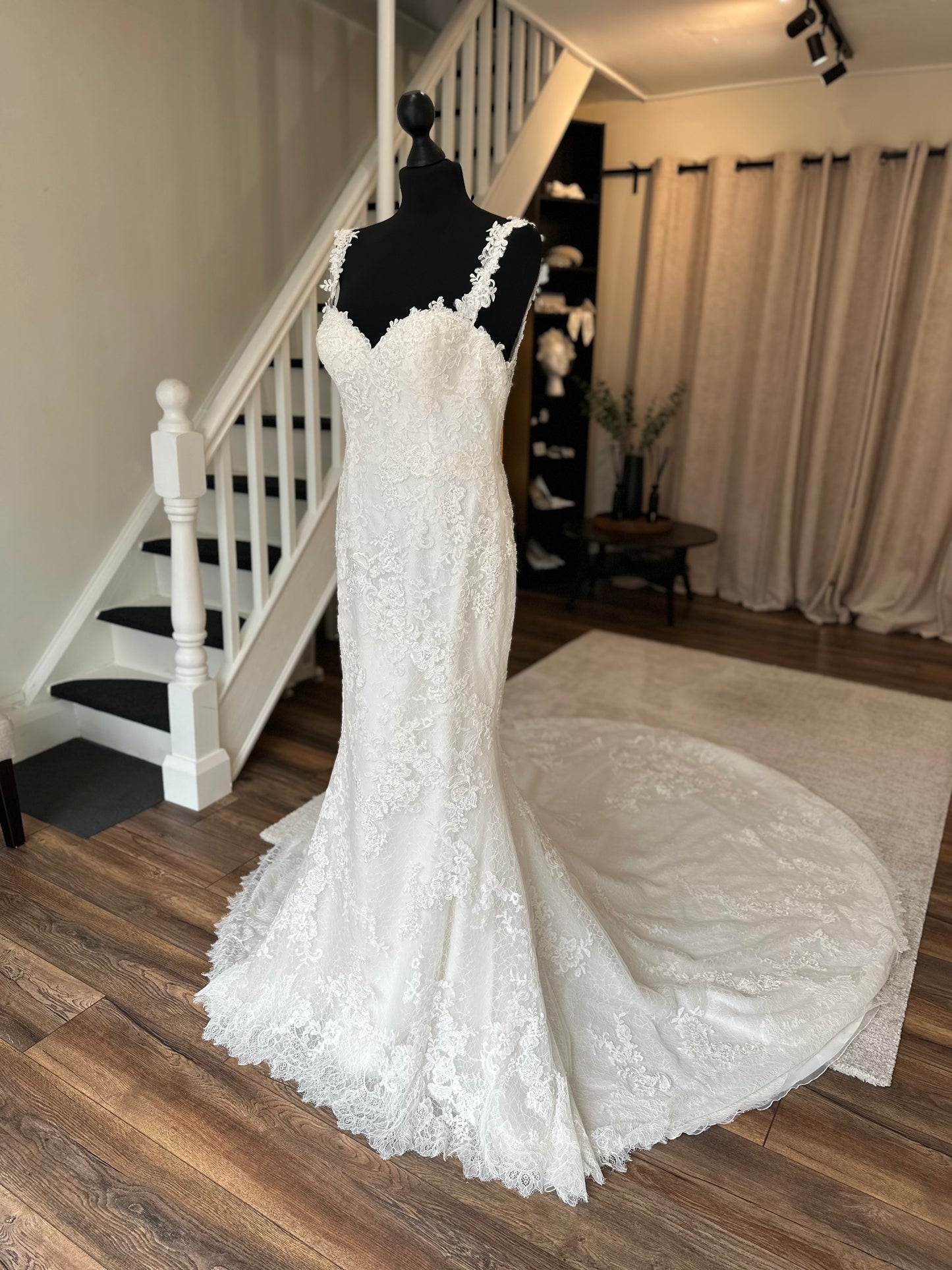Modeca - Beautiful - Bridal size 10