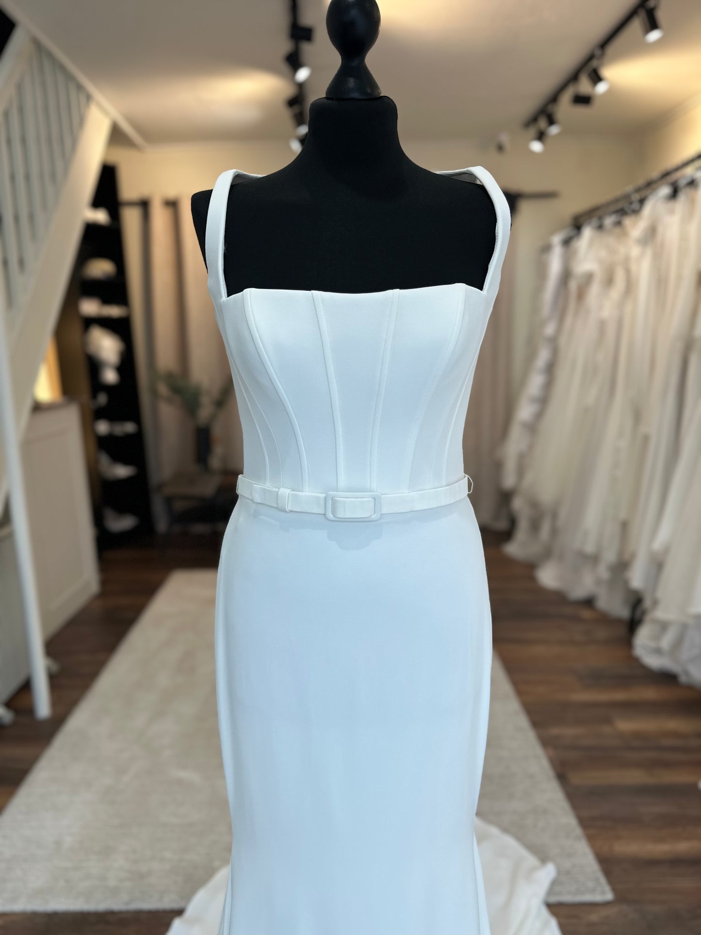 Suzanne Neville - Amber (sleeveless) - Bridal size 12