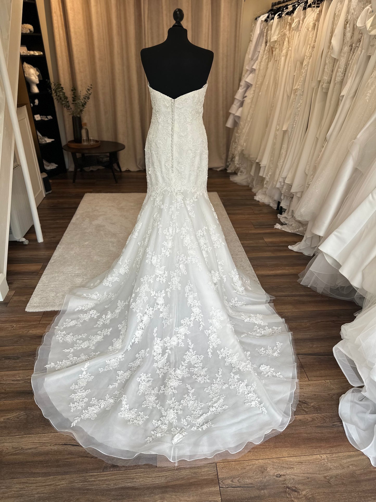 Madeline Gardner - 38012 - Bridal size 10