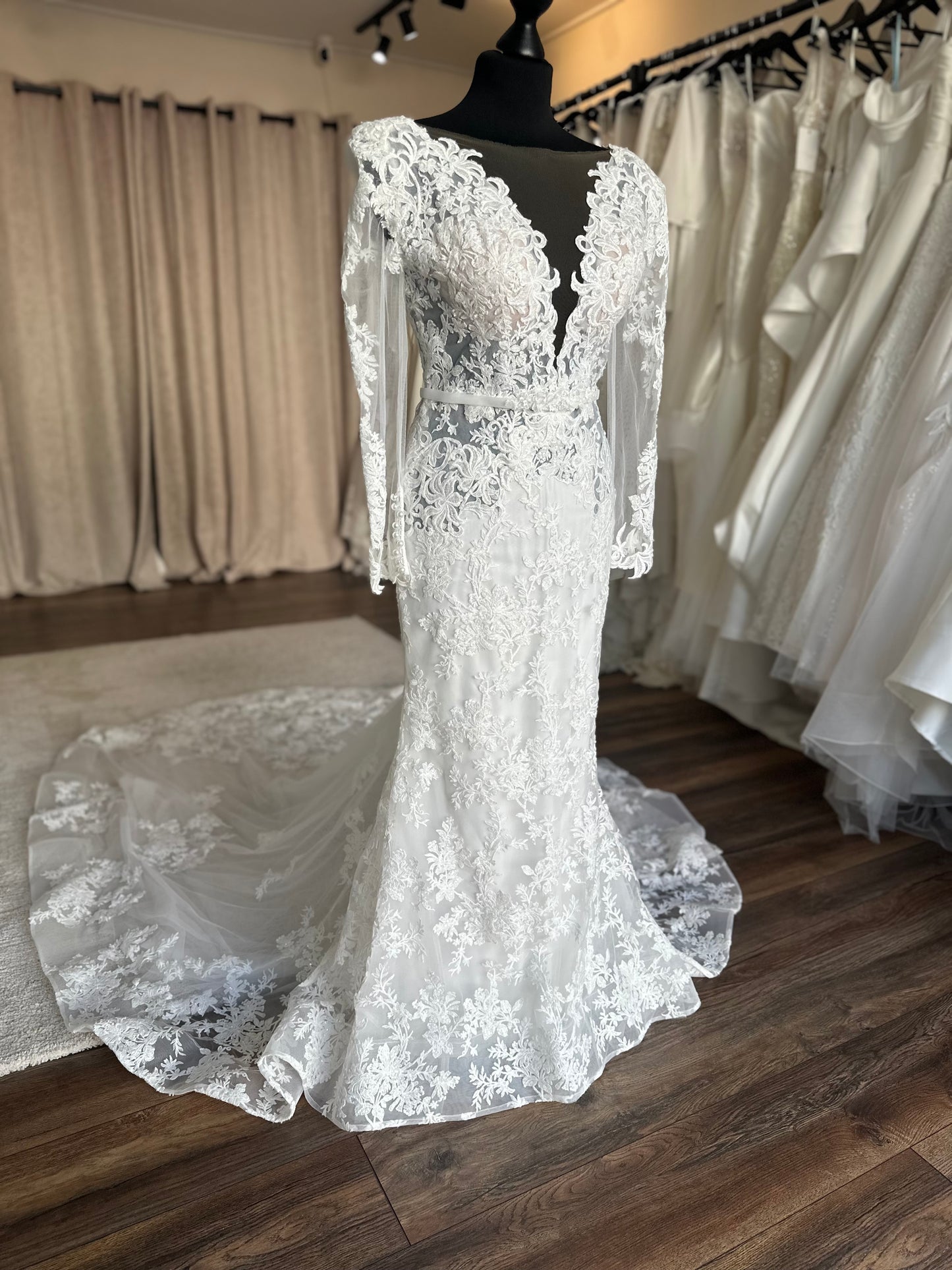 Calla Blanch - Amari - Bridal size 8