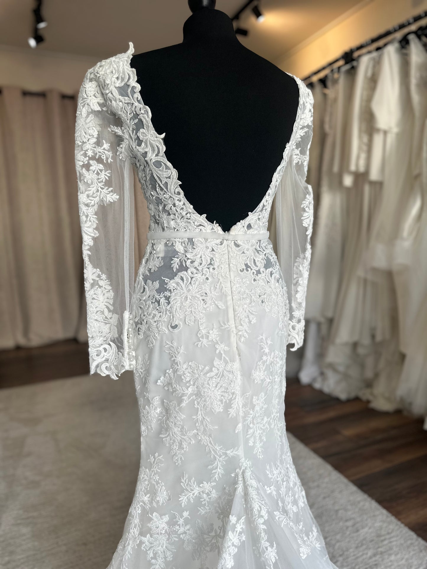 Calla Blanch - Amari - Bridal size 8