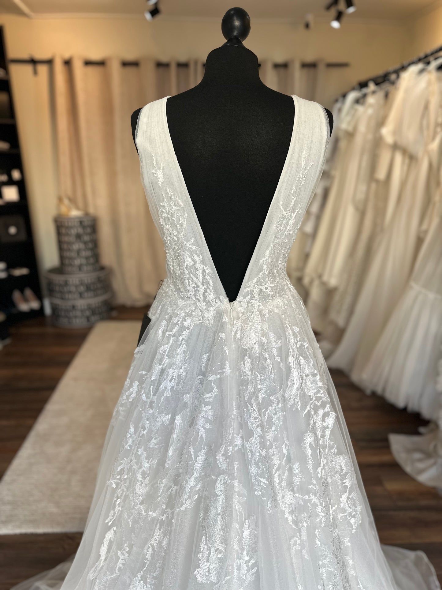 Pronovias - Tinka - Bridal size 14
