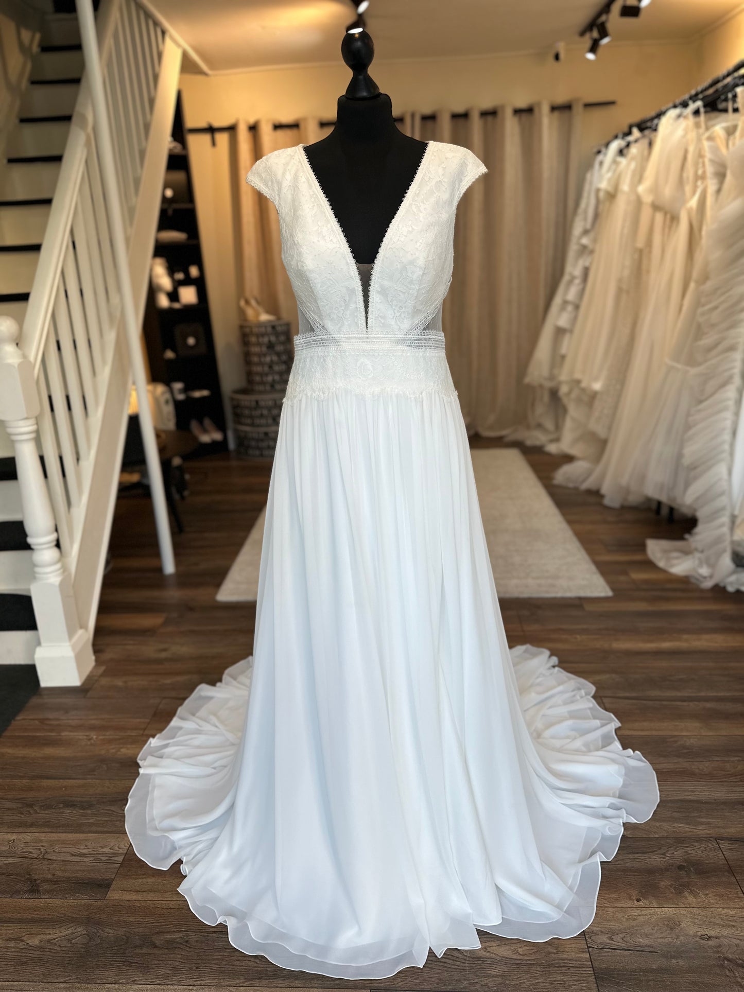 Pronovias - Mitzi - Bridal size 12