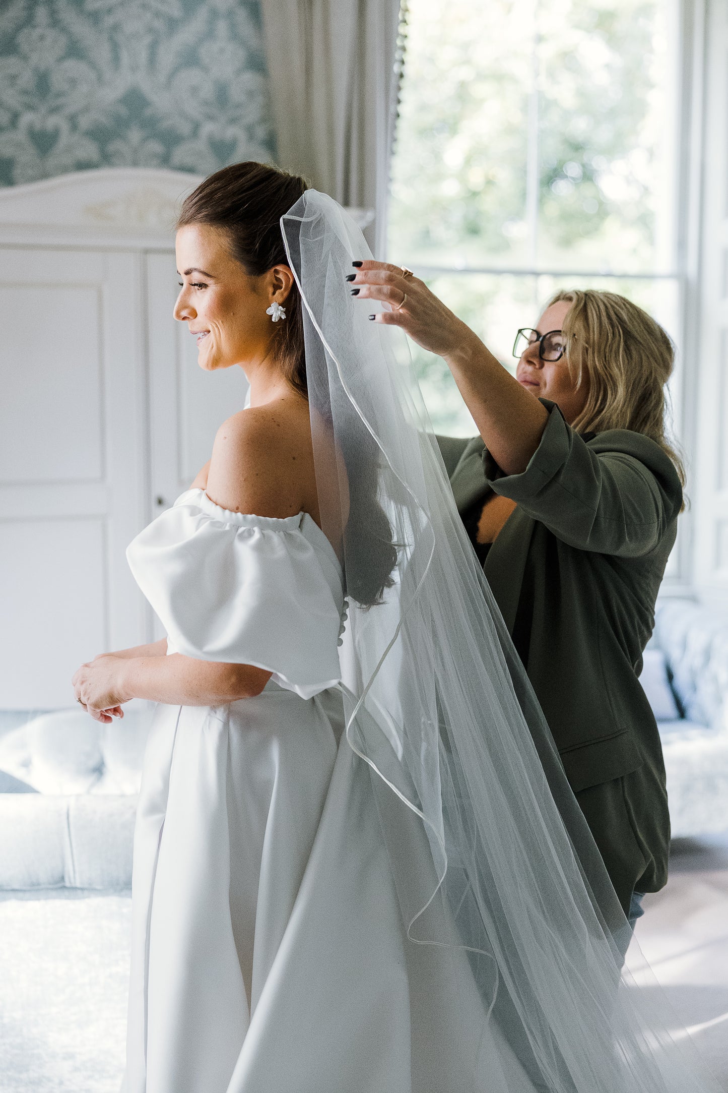 Silk edge chapel length veil 250cm