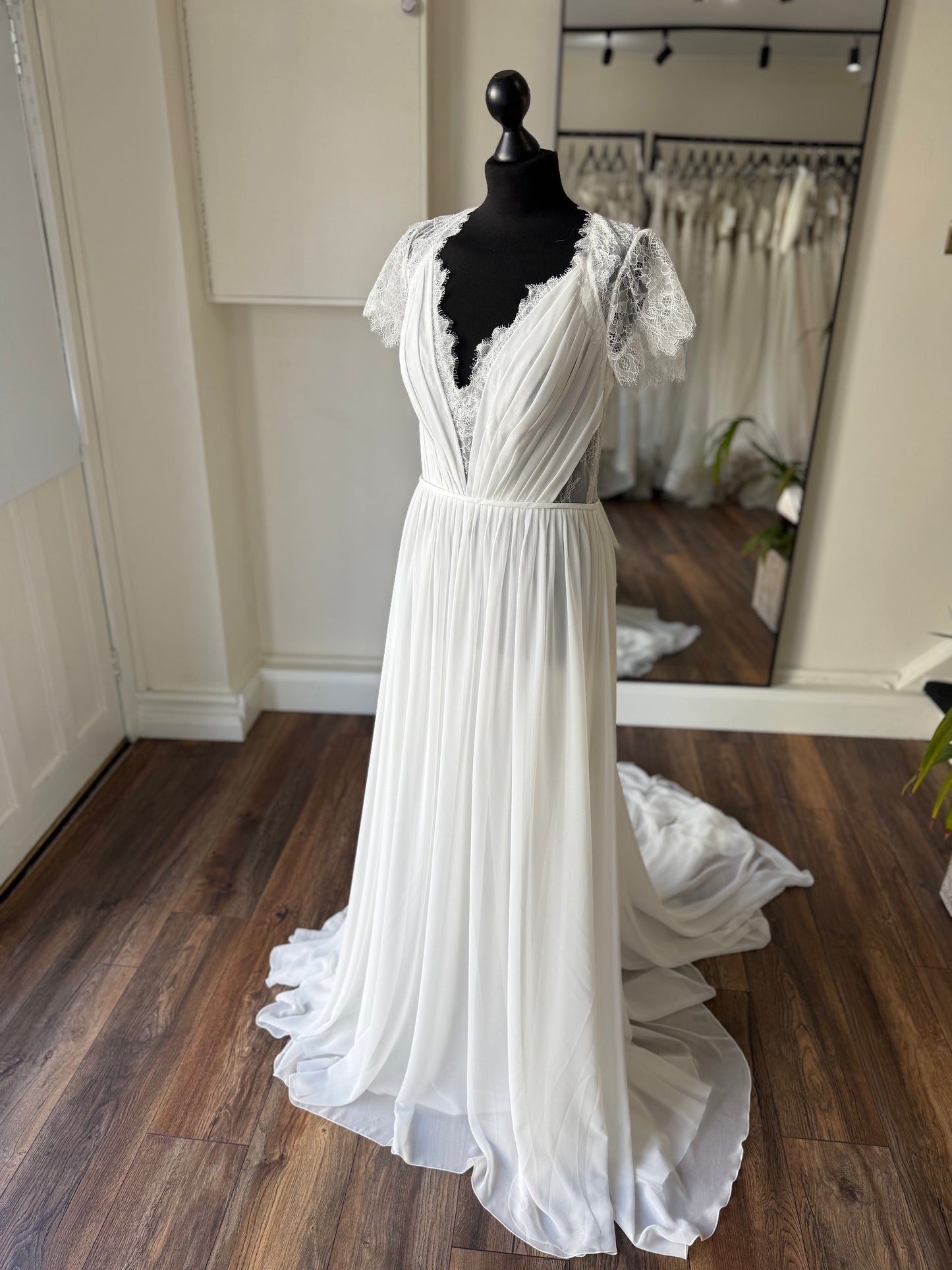 Pronovias - Carlyle - Bridal size 12