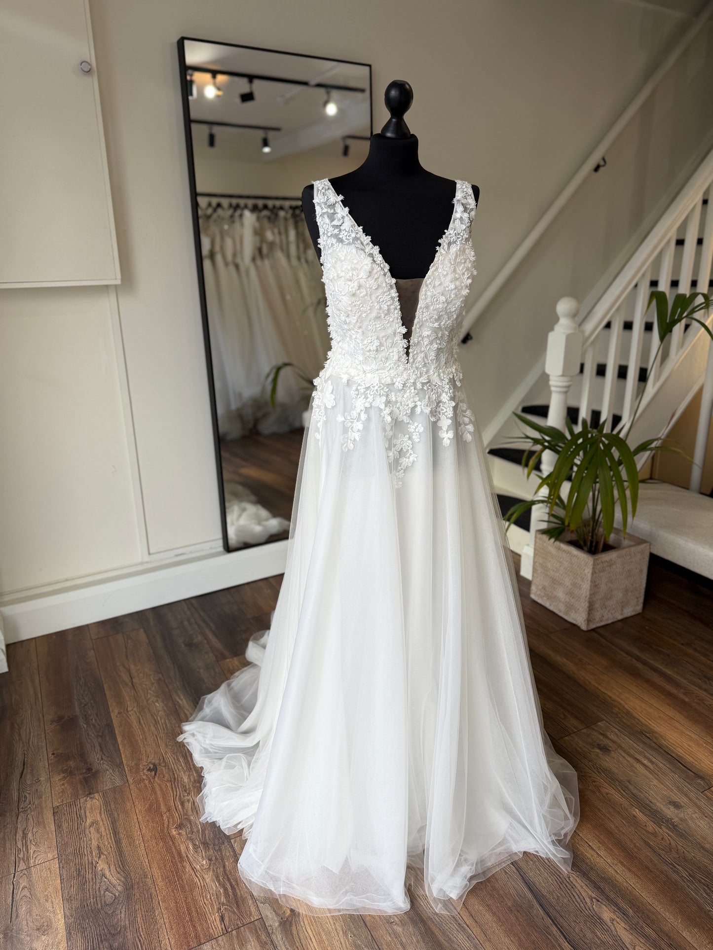 Pronovias - Aranel - Bridal size 16