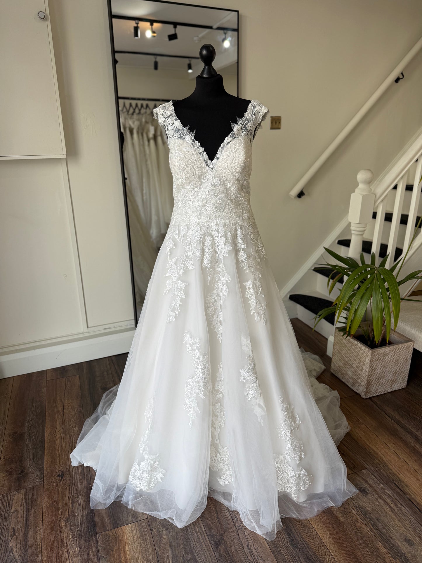 Allure Romance - 3262 - Bridal size 14