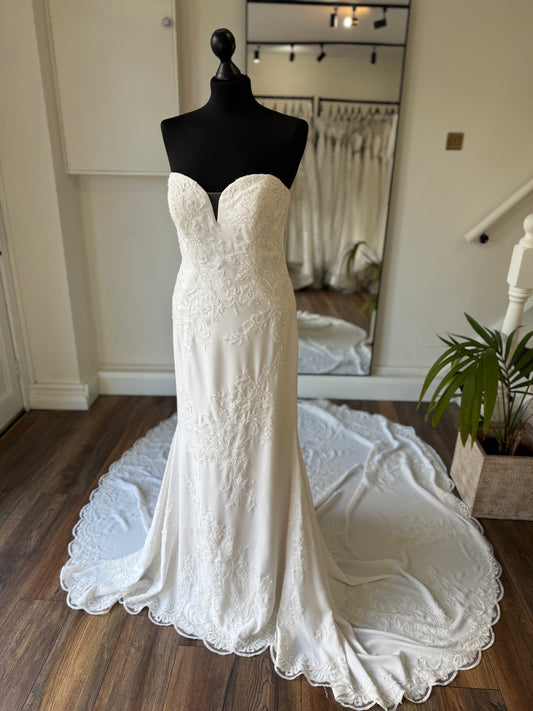 Pronovias - Astrid - Bridal size