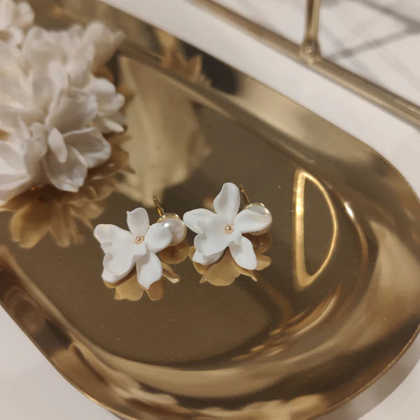 Leanora earrings