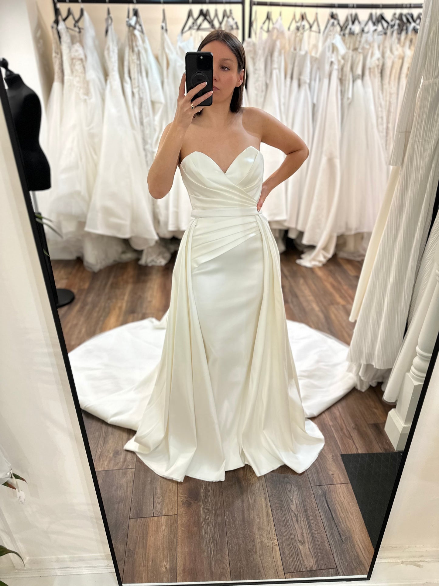 Eva Lendel - Lika + Overskirt - Bridal size 10