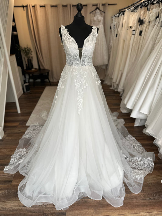 Love White - Sophia - Bridal Size 10