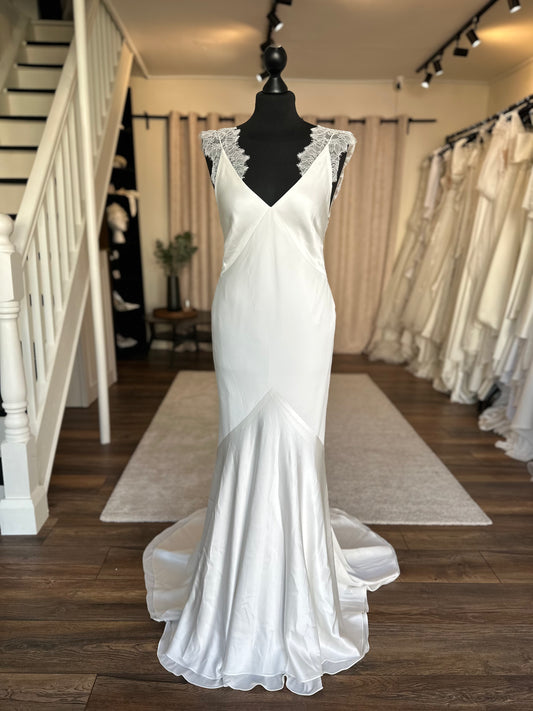 Savannah Miller - Alma - Bridal size 10