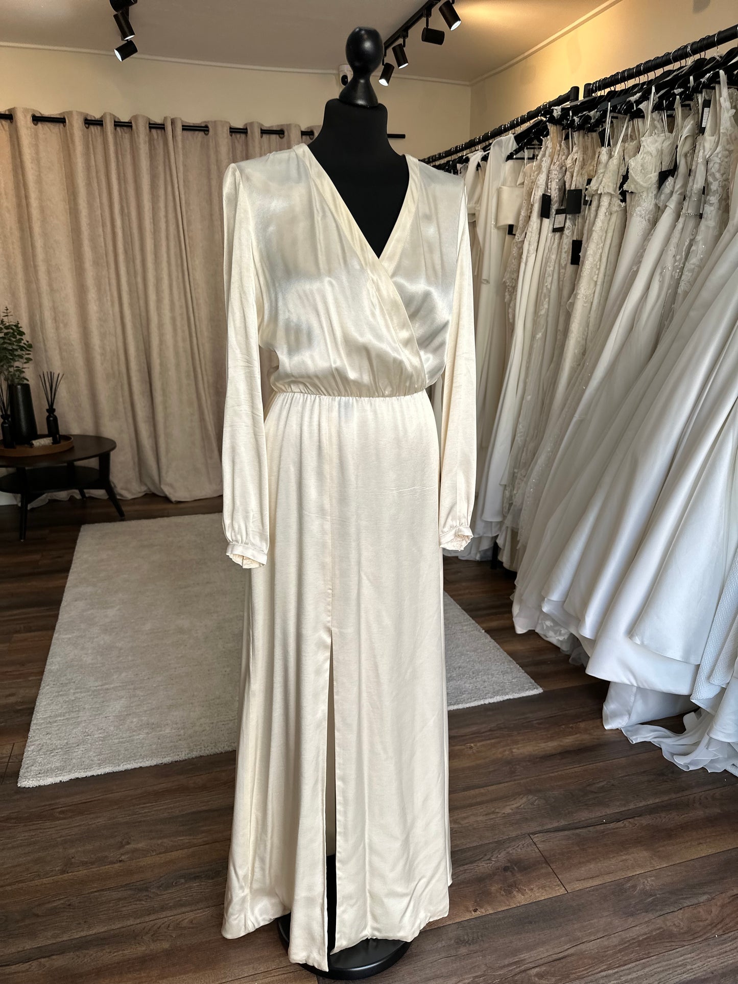 Covet - Bespoke Design - Size 10