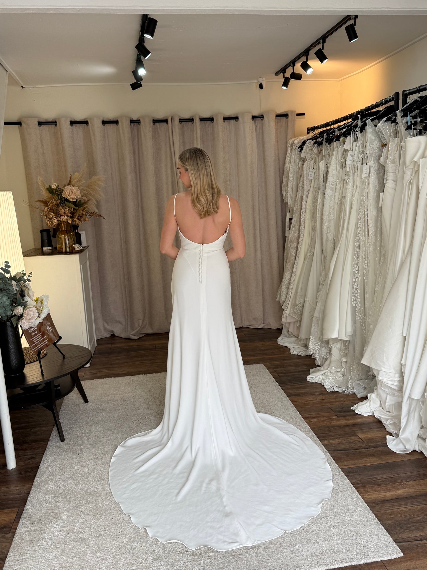 Essence of Australia - D3589 - Bridal size 12