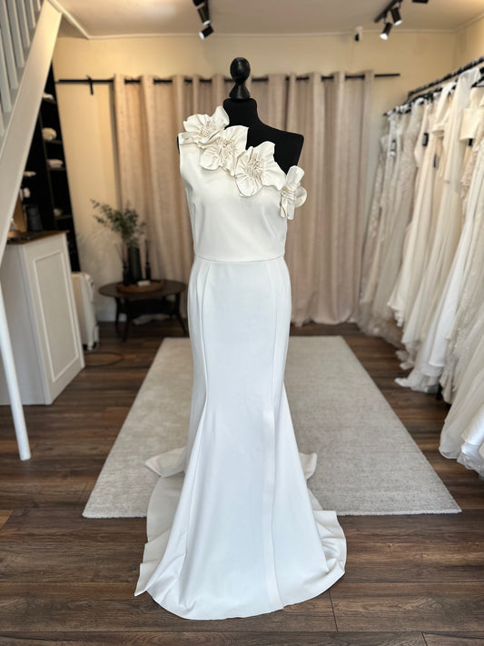 Covet - Bespoke One Shoulder Gown - Size 10