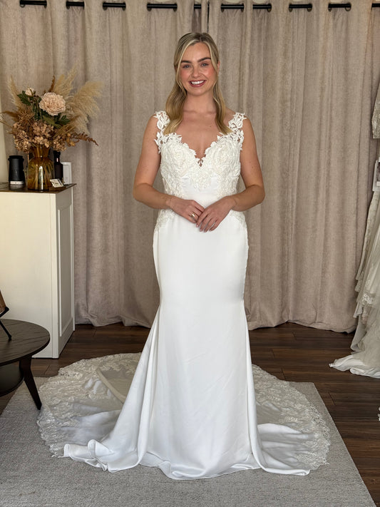 Pronovias San Patrick - Agosto - Bridal size 12