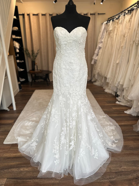 Madeline Gardner - 38012 - Bridal size 10