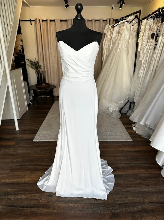 Suzanne Neville - Lilah + overskirt - Size 8-10