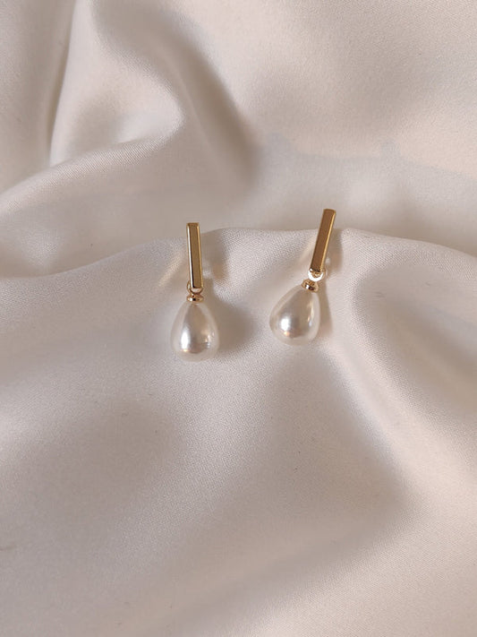 Perola earrings